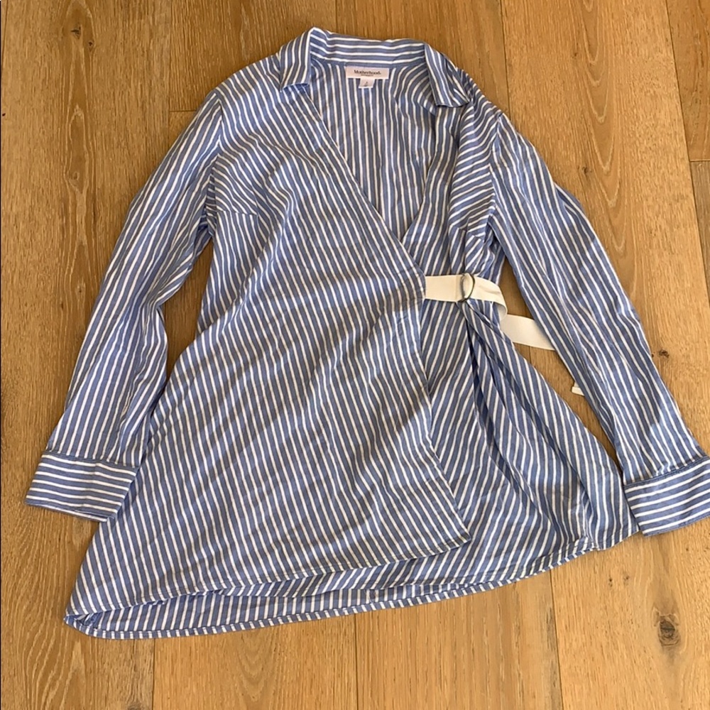 Motherhood maternity cross over shirt